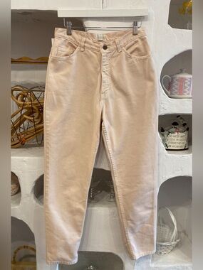 Vintage Classic High-Rise Women's Mom Jeans in Light Blush